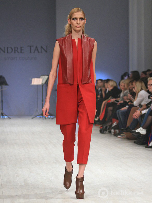 Показ ANDRE TAN