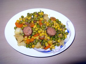 Овощи с колбасками