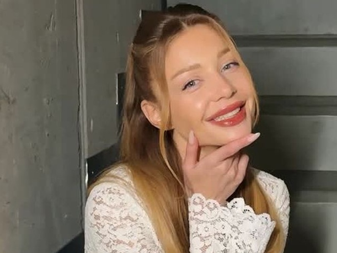 За руку з сином: Кароль запостила рідкісне селфі з 17-річним Веніаміном