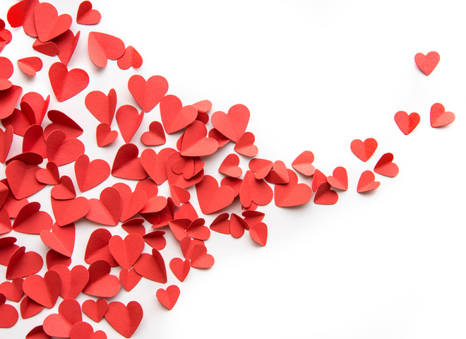 Love is: украинские звёзды украсили серию праздничных фантиков