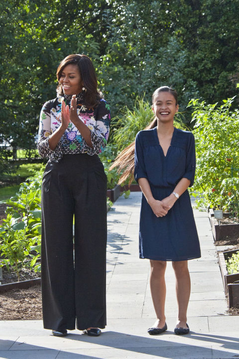 Уходи красиво: Мишель Обама стала иконой стиля 2016 года 