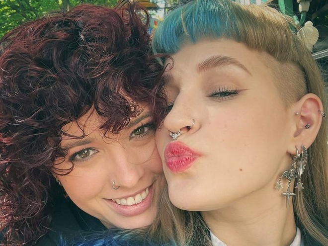 Представниця Чехії на Євробаченні-2024 закрутила роман із іншою учасницею конкурсу