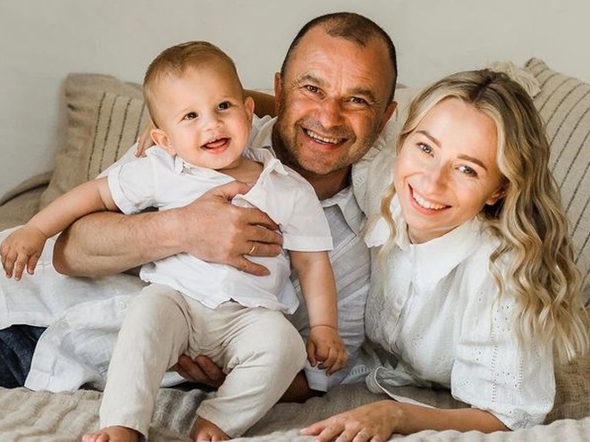 Молода дружина Віктора Павлика запостила фото з пологового будинку