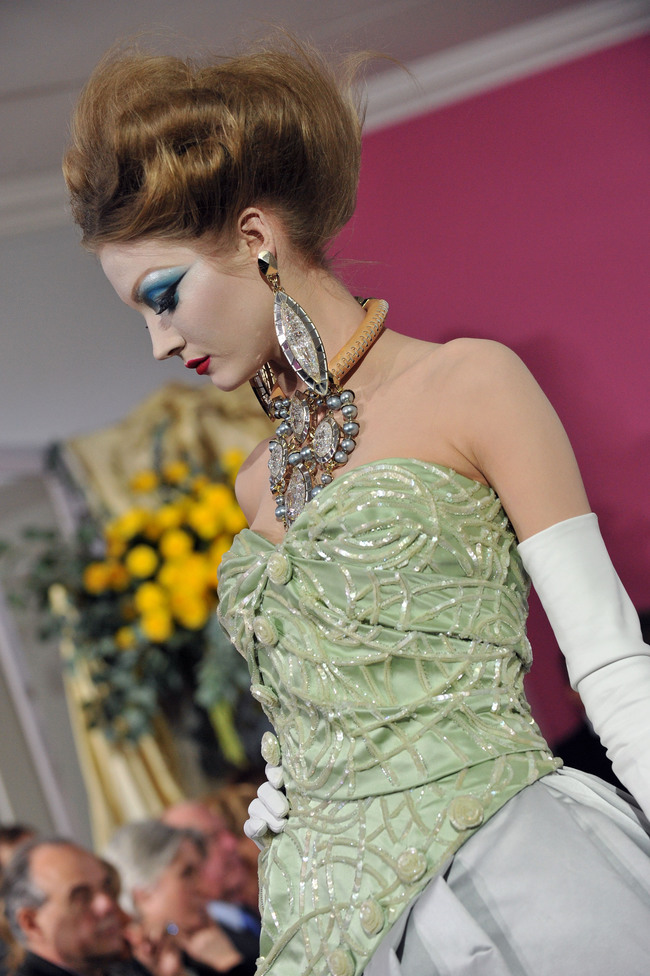 Джон Гальяно