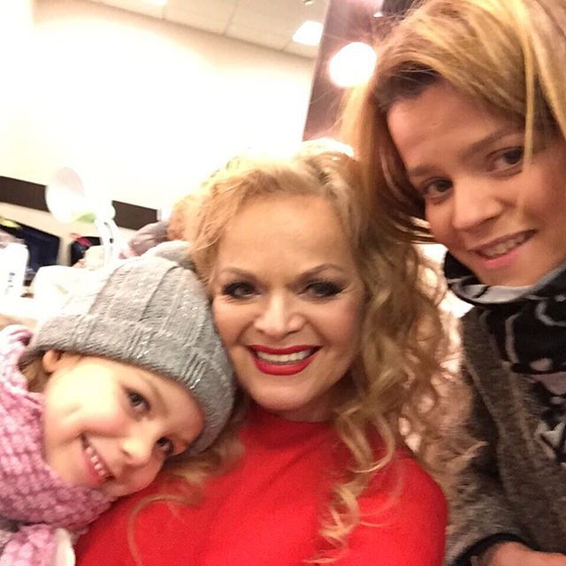 Лариса Долина