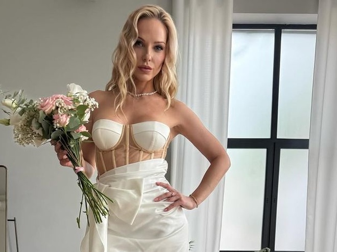 Даша Трегубова показала рідкісне фото з дочкою та привітала її з 14-річчям