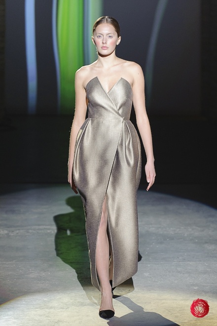 показ Elena REVA