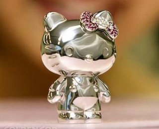 Платиновий Hello Kitty коштує $163 тис.