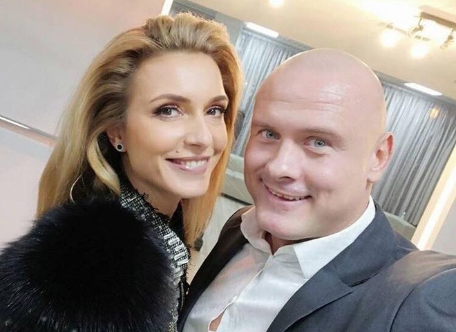 Ексдружина Узєлкова повідомила, де і коли пройде прощання з боксером
