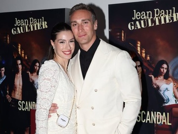 Макацарія привітав дружину з 3-річчям шлюбу, показавши фото з весілля та вінчання