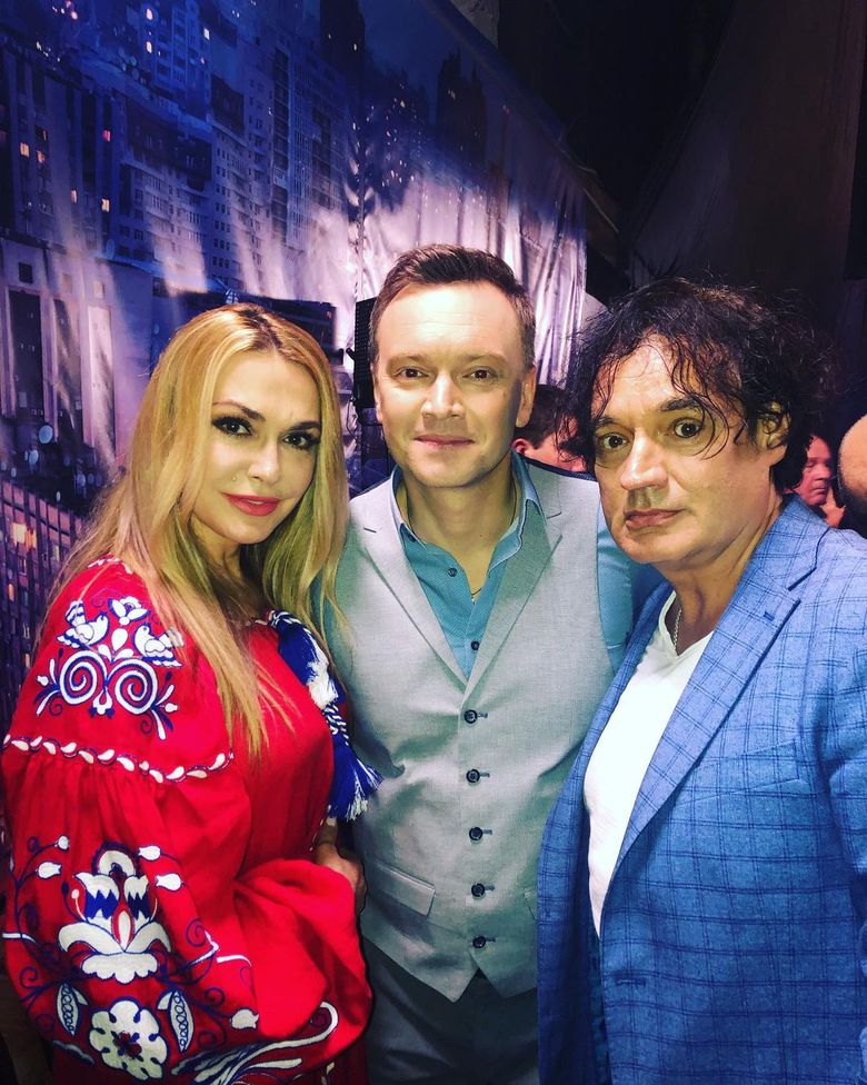 Коллекция вышиванок Ольги Сумской