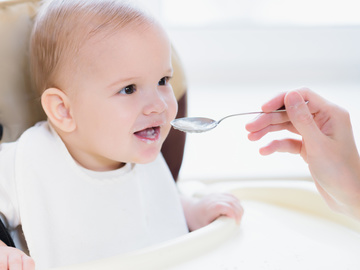 Правда і міфи про повноцінне харчування дітей після року