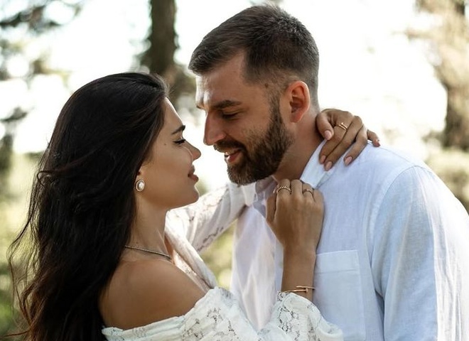 Учасник «Холостячки» Андрій Рибак вперше розповів, як покликав заміж кохану