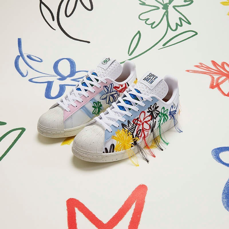 adidas Originals выпустили экологическую коллекцию кроссовок