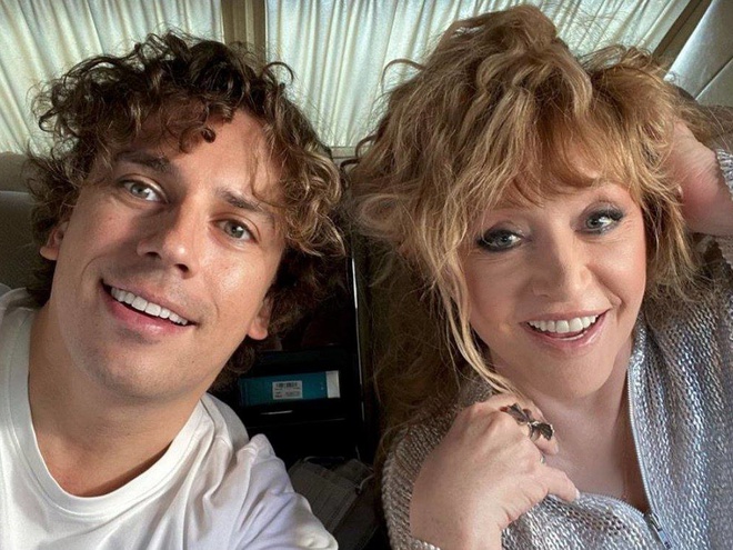 Стало відомо, хто купив замок Пугачової та Галкіна: Буде VIP-крематорій