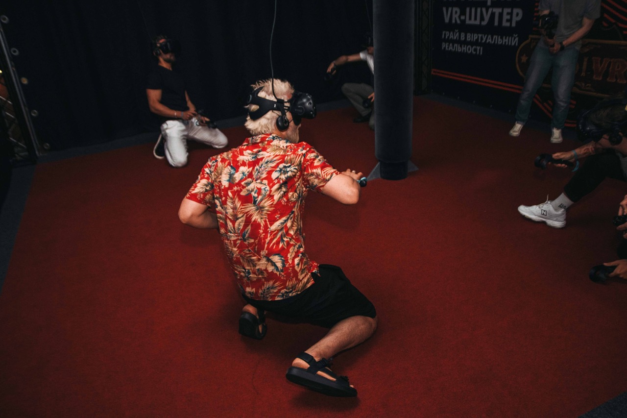 В Киеве прошла селебритиз-презентация игры RevolVR "Дикий запад"