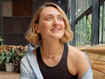 Зірка «Жіночого кварталу» Віра Кекелія запостила архівне фото зі свого випускного