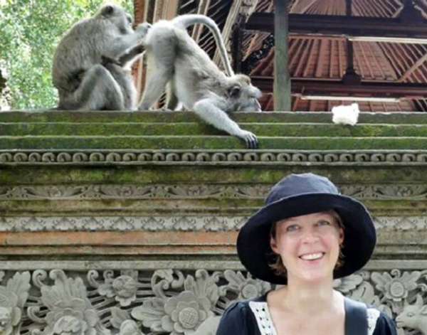 Осторожно! Задний план