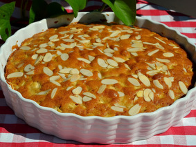 Пироги, рецепты: простой яблочный пирог