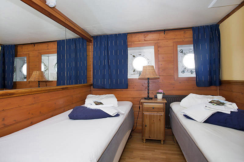 The Red Boat Mälaren - Стокгольм, Швеция