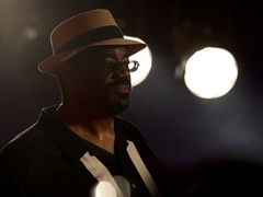 Кевин Махогани