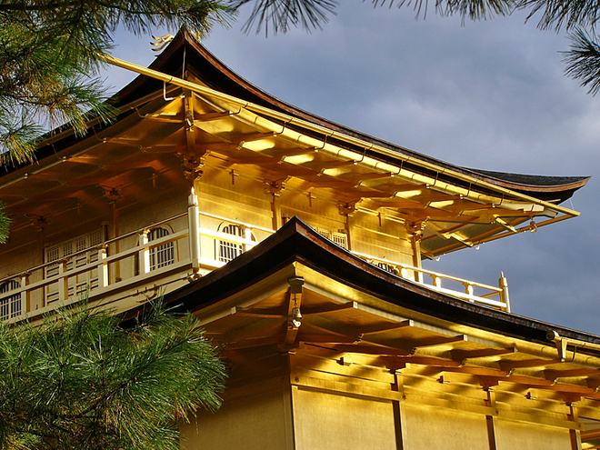 Золотий храм Кінкаку-дзі