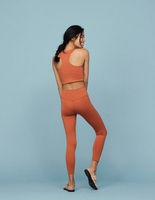 Одежда из пластиковых бутылок Одежда из пластиковых бутылок