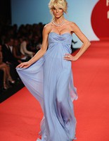 "Fashion for Relief"