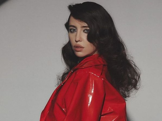 «Пощастило із сусідом у потягу»: Дорофєєва показала фото з відомим боксером