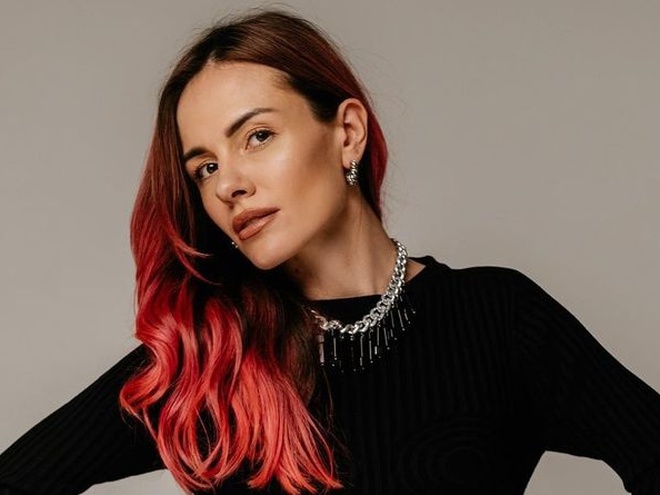 MamaRika зізналася, чи спілкується з батьком, який живе в Росії