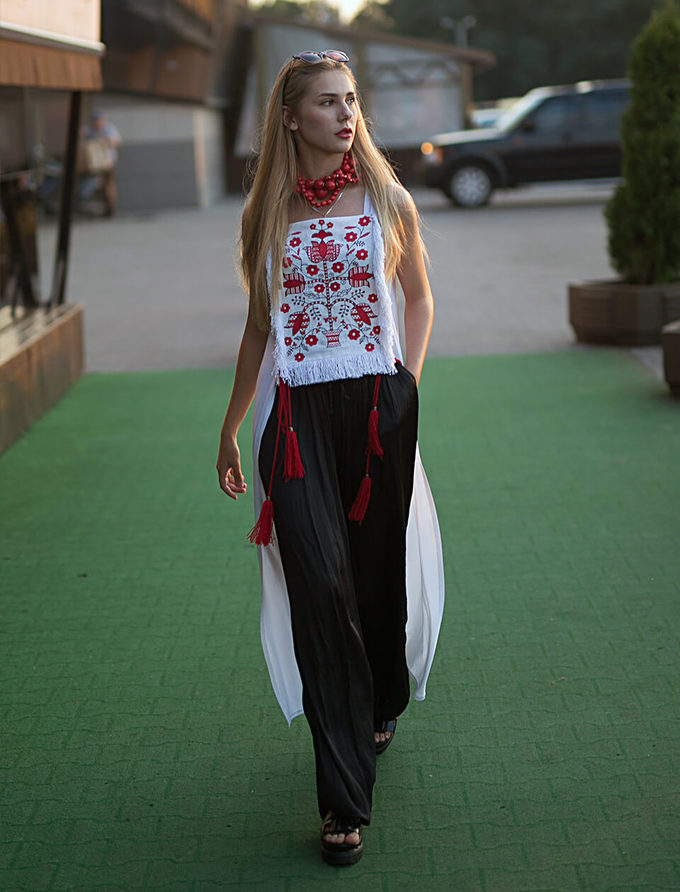KOZZACHKA by Anya Ko — сучасний український бренд національного одягу
