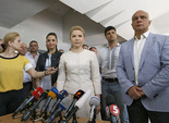 Образи дружин кандидатів в президенти на виборчих дільницях у день голосування