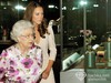 Королева Елизавета и Кейт Миддлтон