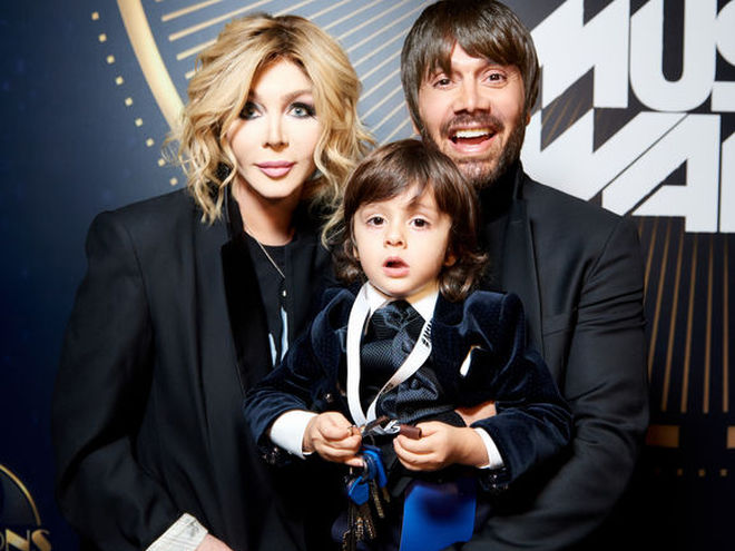 Ирина Билык с супругом и сыном