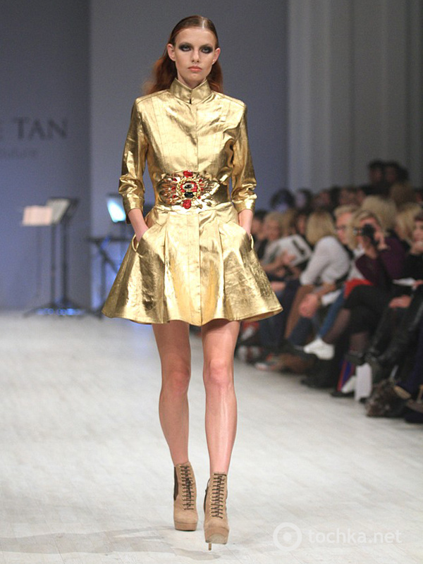 Показ ANDRE TAN