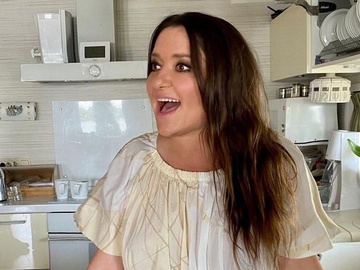 Могилевская похизувалася романтичним подарунком на 48-річчя від таємничого бойфренда