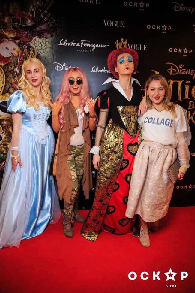 Аліса в Задзеркаллі прем'єра