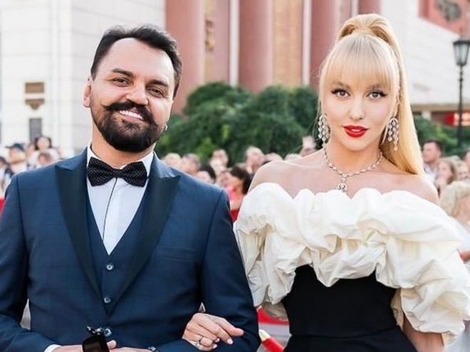 Продюсер Олі Полякової розсекретив, скільки заробила співачка на скандальному весіллі експрокурора