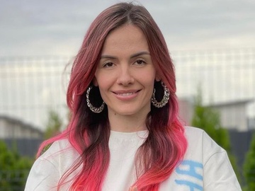 MamaRika показала архівне фото, де їй 20 років