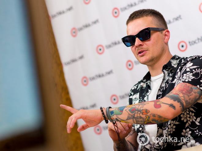 Фронтмен группы O.Torvald Женя Галич