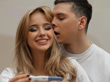 Виконавець хіта «Провела екскурсію» Parfeniuk оголосив про вагітність нареченої