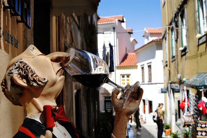 Винний фестиваль у Португалії 2015 року: насолоджуйся  напоєм богів і потанцюй до упаду