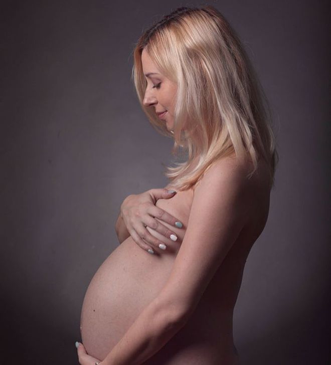 Тоня Матвиенко показала обнаженное "беременное" фото