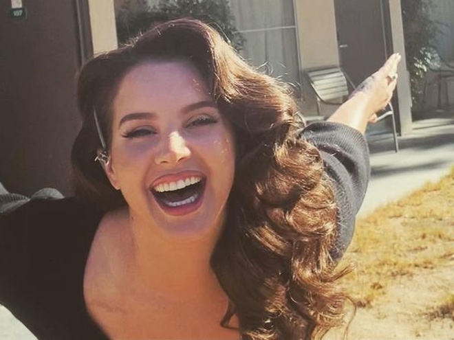 37-річна Лана Дель Рей заручена з Еваном Вінікером — ЗМІ