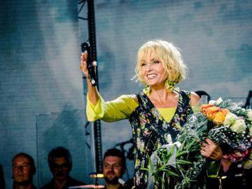 Украинские звезды едут на "Рандеву" к Вайкуле: Брежнева – с дуэтом для Лаймы, Каменских – с новыми песнями