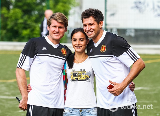 ФК "Маэстро" - Консульство Испании