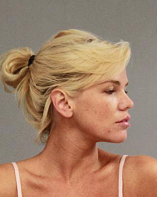 Без макияжа