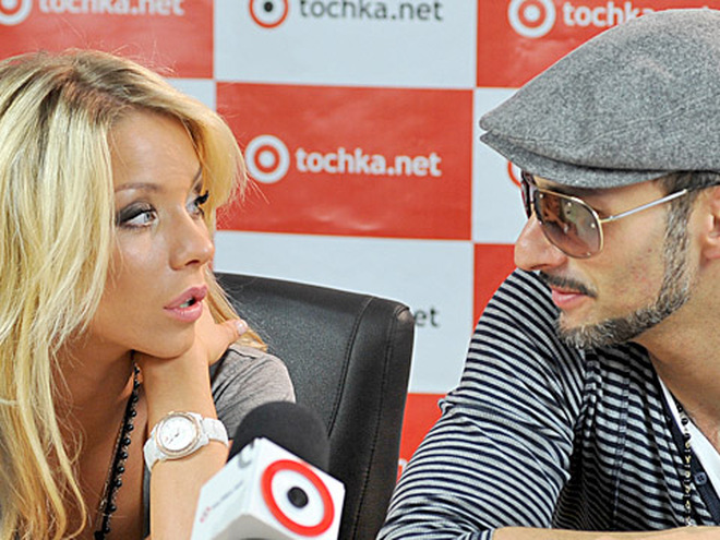 Девушка Блонда и Kishe