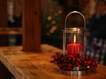 Как украсить свечи на Новый год и Рождество