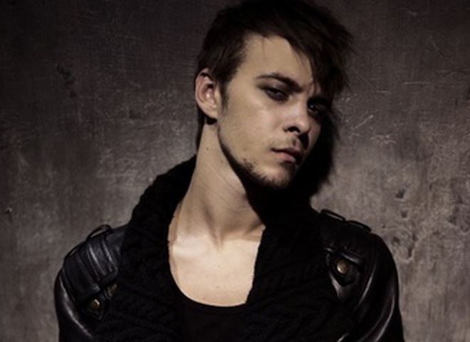 Певец оставил таинственное послание в интернете